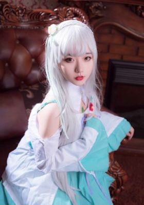 欧美免费一级片_720高清完整版播放