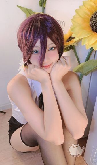 欧美三级五月天_720完整版观看