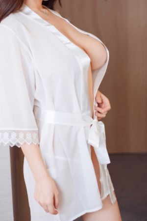 日日骚国产av一区二区精品_在线电影免费观看