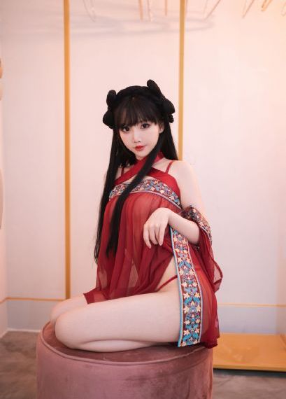 欧美最小绳式比基尼模特图_高清免费HD高清完整电影