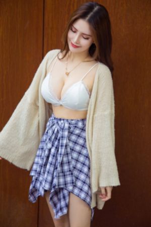 五月欧美女va_DVD手机在线看